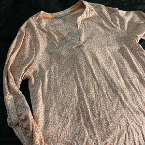 Cute light shirt .. perfect for warmer weather